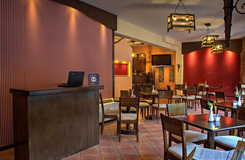 Xenonas Sta Tzakia Hotel Karpeníszi Kültér fotó
