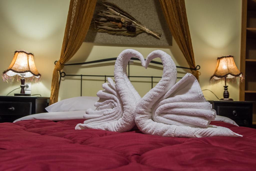 Xenonas Sta Tzakia Hotel Karpeníszi Kültér fotó